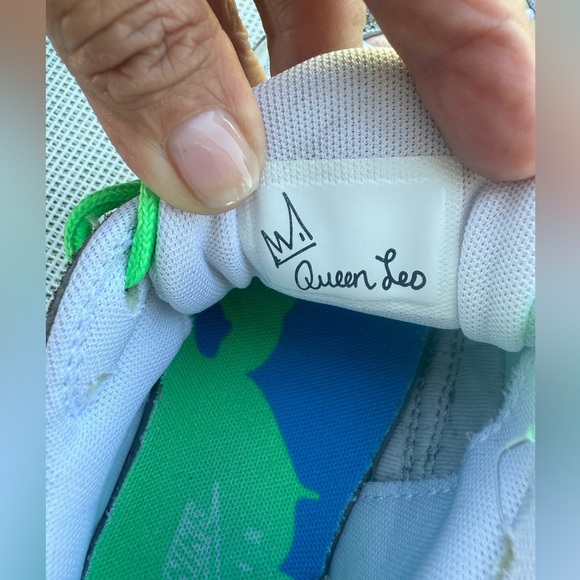 NIKE WOMENS  Sneakers Queen Leo Multicolor 4/5 - Picture 7 of 10